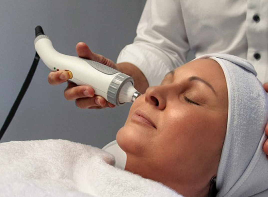 Firm & Glow Facial - Face 15 steps